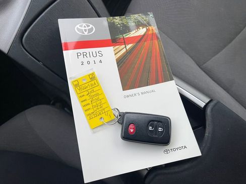 Used 2014 Toyota Prius Two image 4