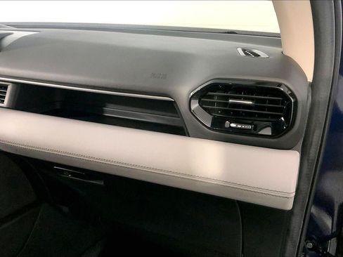 Used 2025 Honda Pilot EX-L image 16
