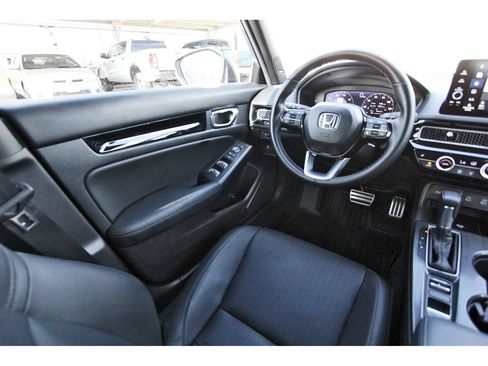 Used 2025 Honda Civic Sport image 11