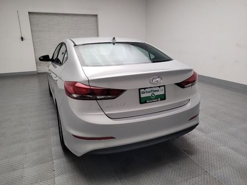 Used 2017 Hyundai Elantra SE image 6