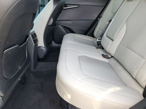 New 2026 Kia Niro EX image 8
