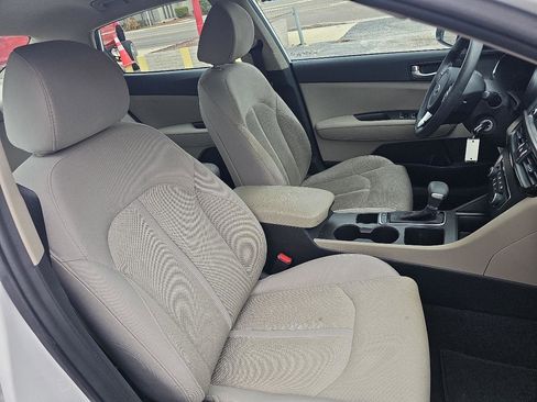 Used 2017 Kia Optima LX image 13