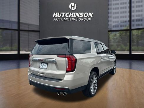 Used 2021 GMC Yukon XL Denali w/ Denali Premium Package RWD image 7