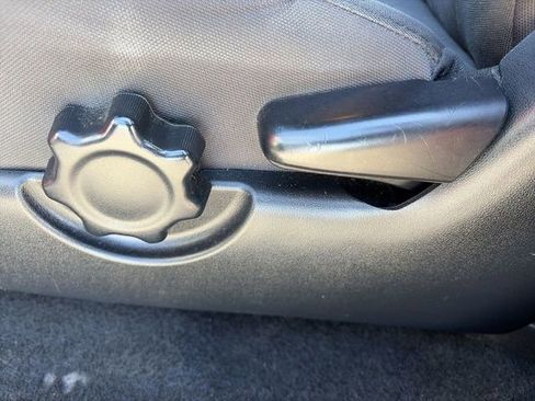 Used 2018 Toyota Tacoma TRD Sport w/ Technology Package image 21