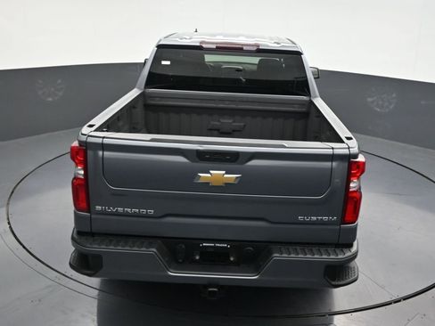 Used 2022 Chevrolet Silverado 1500 Custom RWD image 21
