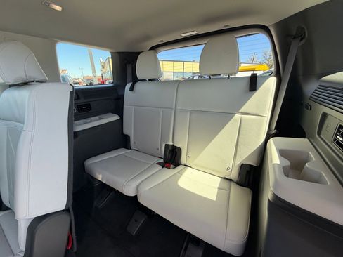 Used 2025 Hyundai Santa Fe SEL image 30