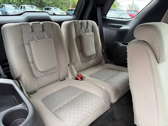 Used 2015 Ford Explorer XLT w/ Equipment Group 201A AWD/4WD image 26