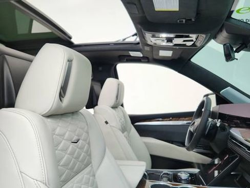 Used 2026 Cadillac Escalade Platinum Sport AWD/4WD image 21
