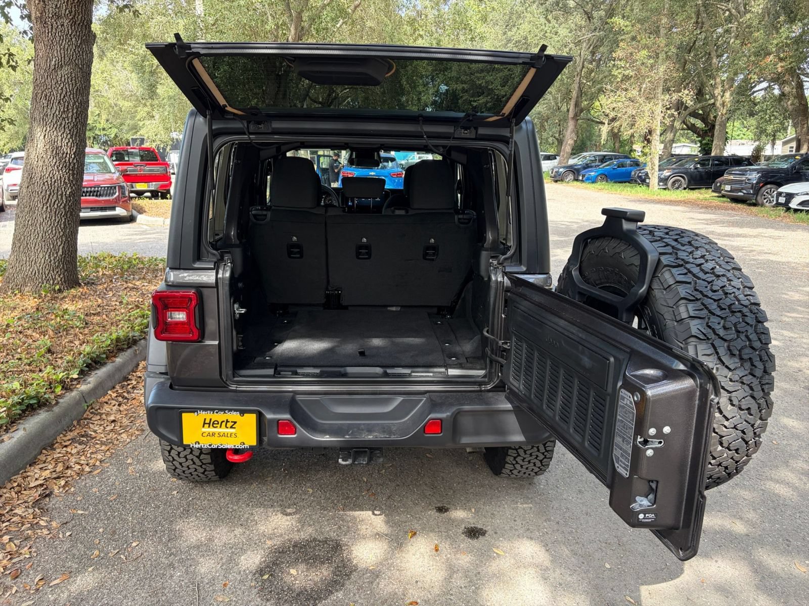 Used 2026 Jeep Wrangler Unlimited Rubicon AWD/4WD image 29