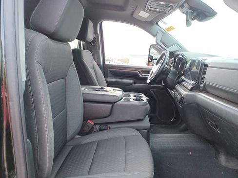 Used 2024 Chevrolet Silverado 2500 LT w/ Convenience Package AWD/4WD image 8
