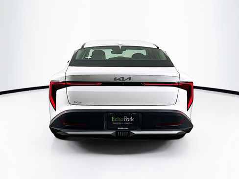 Used 2025 Kia K4 LXS image 7