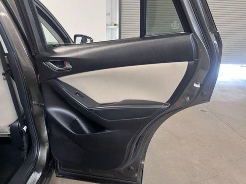 Used 2016 MAZDA CX-5 Touring image 15
