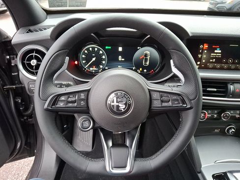 New 2025 Alfa Romeo Stelvio Sprint w/ Veloce Package image 17