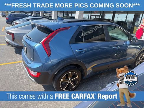 Certified 2025 Kia Niro EX image 4