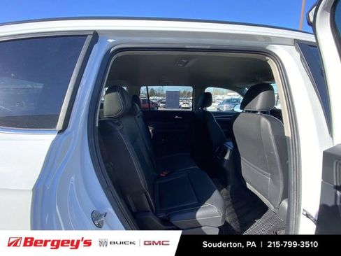 Used 2021 Volkswagen Atlas SE image 24