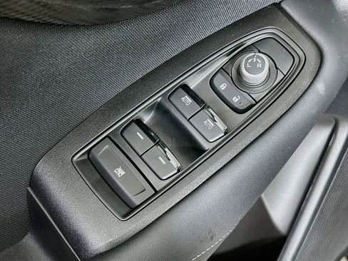Used 2025 Subaru Outback Premium AWD/4WD image 28