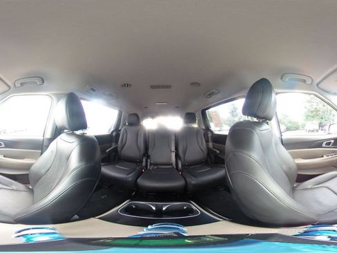 Used 2026 Kia Carnival FWD image 43