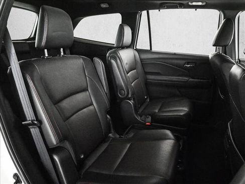 Used 2021 Honda Pilot Black Edition image 21