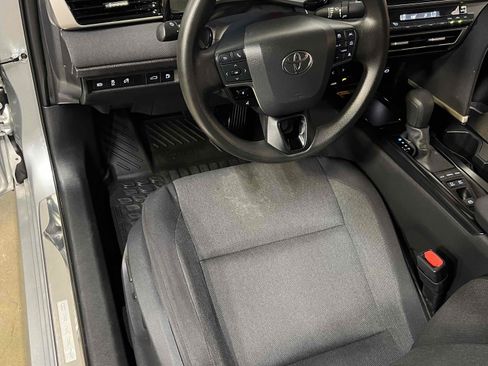 Used 2025 Toyota Camry LE w/ Convenience Package FWD image 20