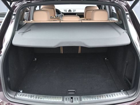 Used 2023 Porsche Macan S AWD/4WD image 38