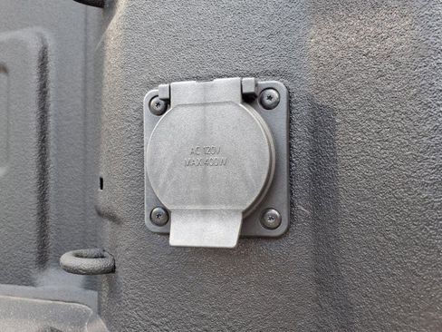 Certified 2024 Chevrolet Silverado 1500 High Country w/ Z71 Off-Road Package image 34