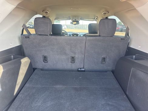 Used 2017 Chevrolet Equinox LT FWD image 26