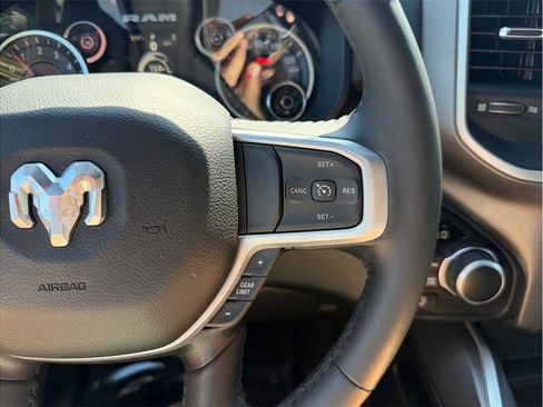 Used 2023 RAM 1500 Big Horn AWD/4WD image 26