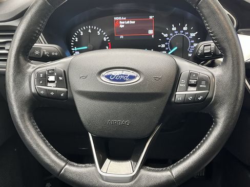 Used 2020 Ford Escape SEL image 17