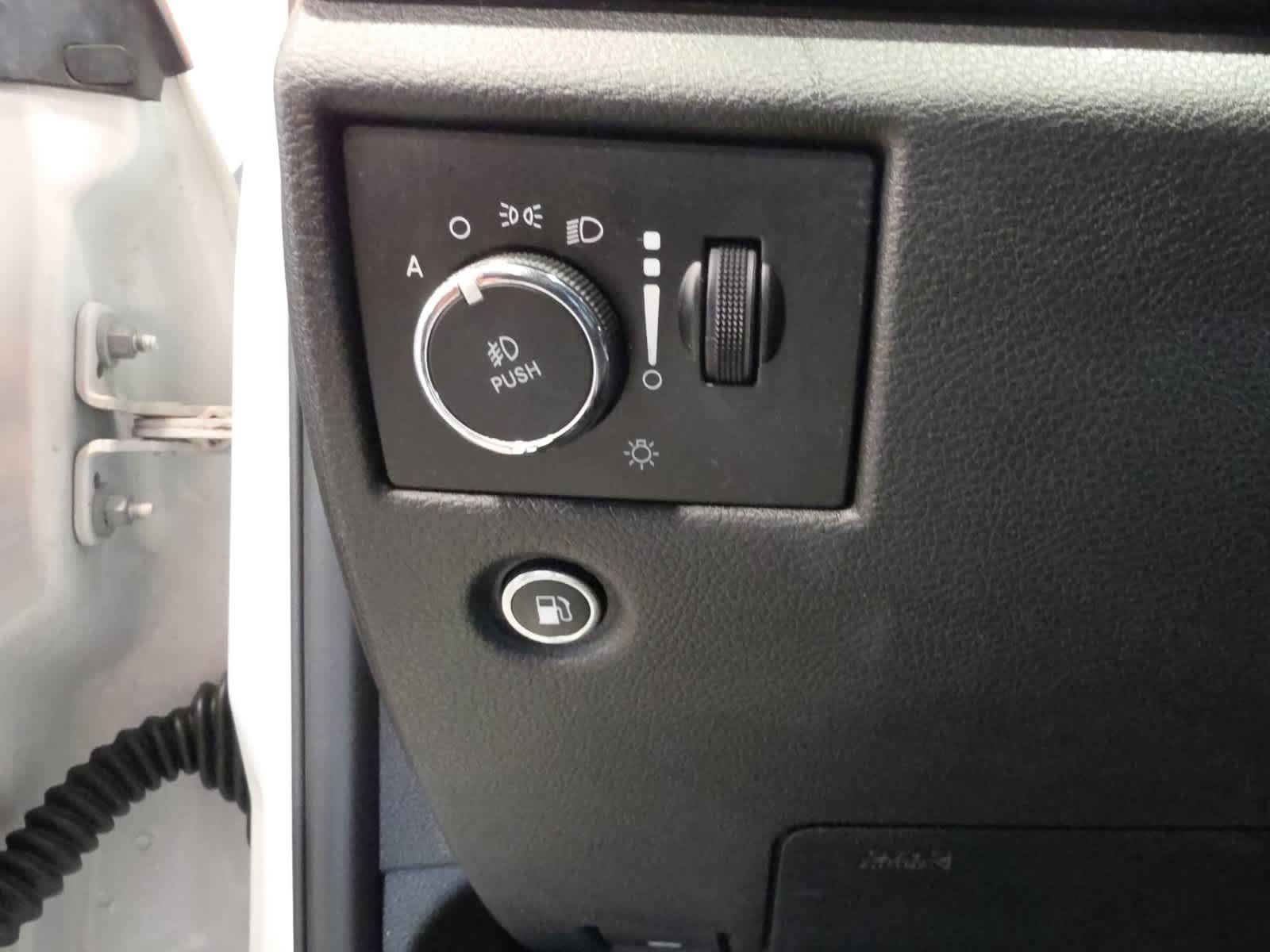 Used 2019 Jeep Grand Cherokee Limited AWD/4WD image 19