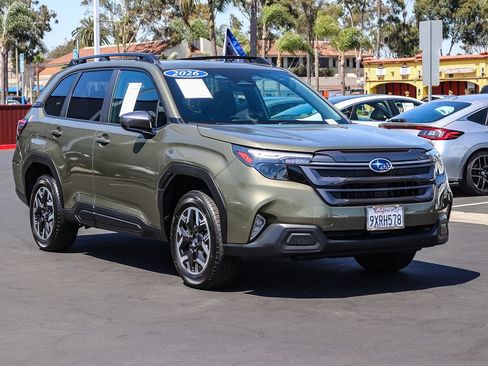 Used 2026 Subaru Forester Premium AWD/4WD image 3