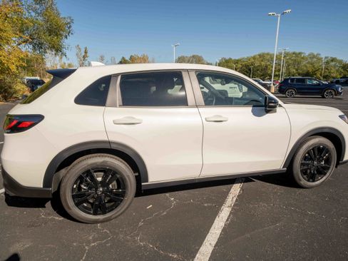 New 2026 Honda HR-V Sport image 6