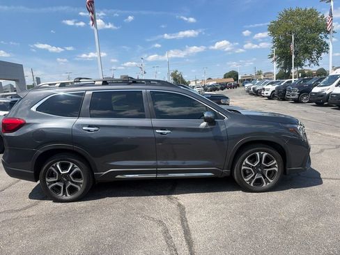 Used 2023 Subaru Ascent Touring AWD/4WD image 7