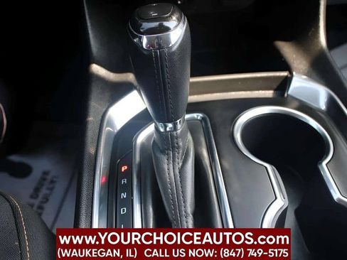 Used 2020 Chevrolet Traverse LT w/ Driver Confidence II Package AWD/4WD image 36