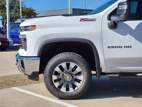 Certified 2025 Chevrolet Silverado 2500 LT w/ Safety Package image 6