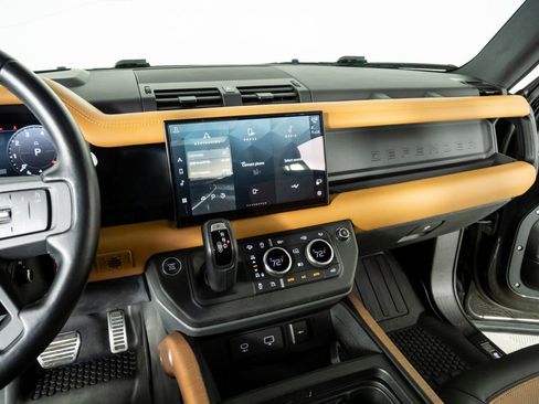 Used 2023 Land Rover Defender 110 X AWD/4WD image 13