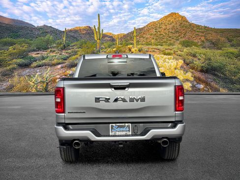 Used 2025 RAM 1500 Big Horn RWD image 5