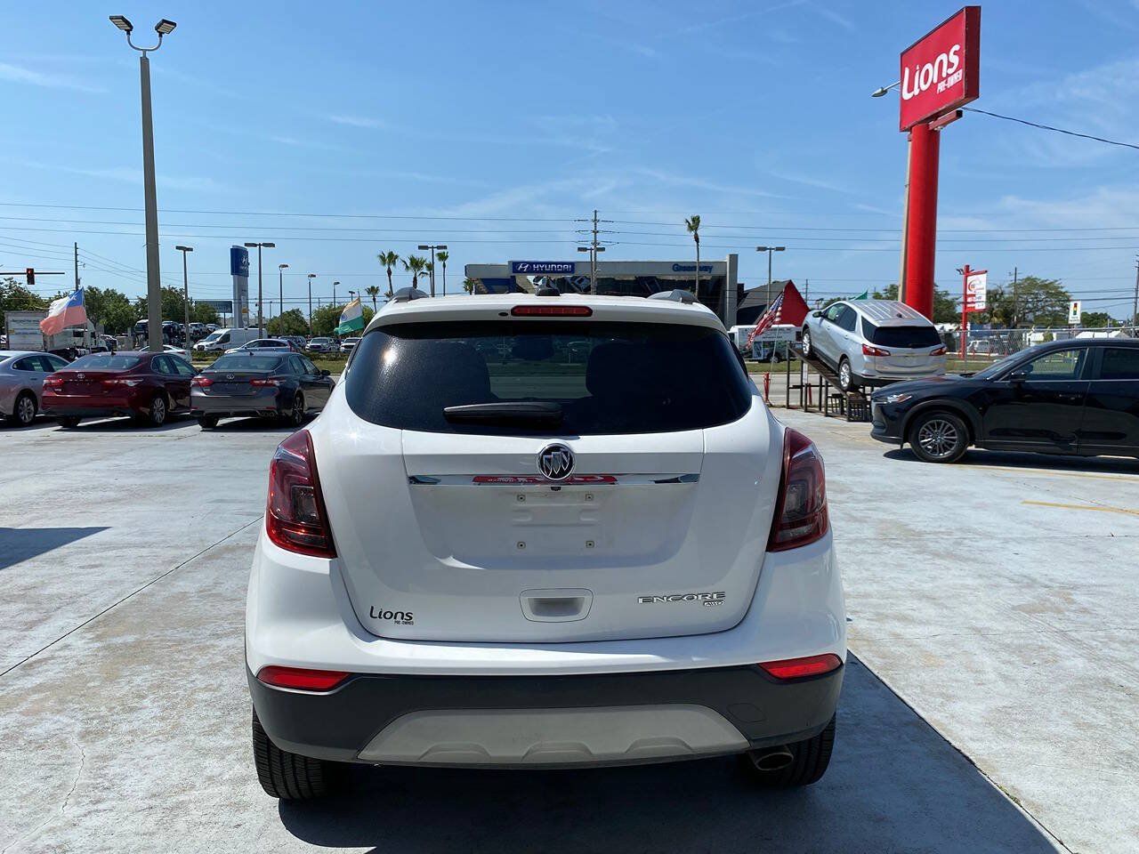 Used 2020 Buick Encore Essence AWD/4WD image 10