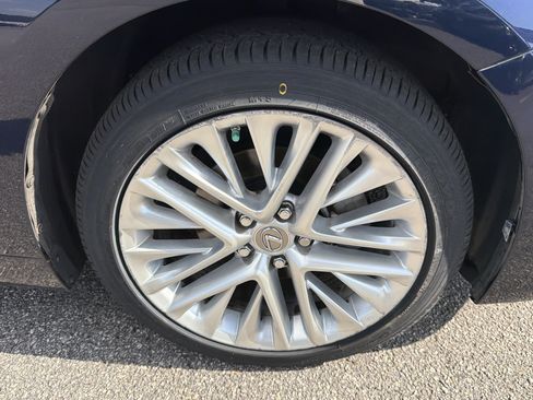 Used 2013 Lexus ES 350 FWD image 22