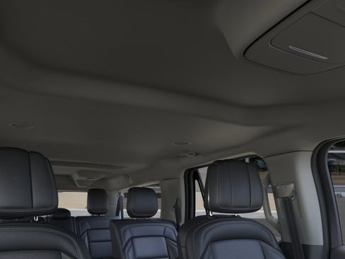New 2026 Lincoln Navigator L Premier AWD/4WD image 22