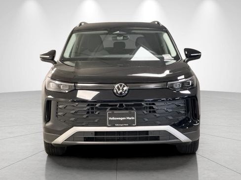 New 2026 Volkswagen Tiguan S FWD image 8