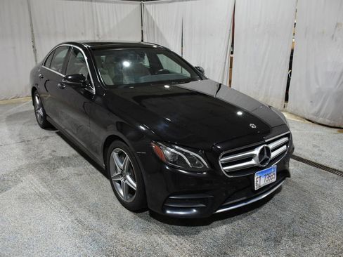 Used 2018 Mercedes-Benz E 400 4MATIC Sedan image 27