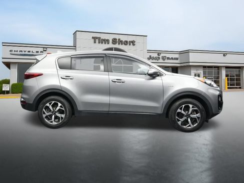 Used 2022 Kia Sportage LX AWD/4WD image 6