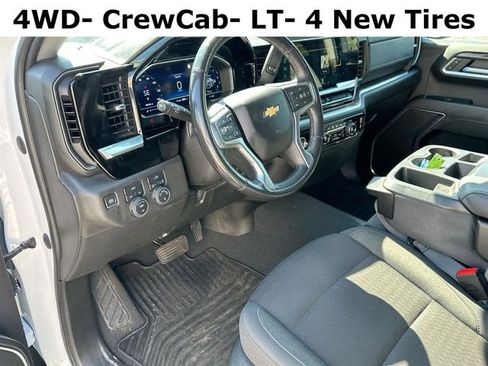 Used 2022 Chevrolet Silverado 1500 LT image 11