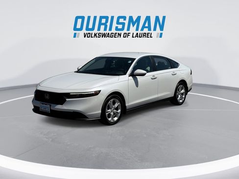 Used 2023 Honda Accord LX image 4