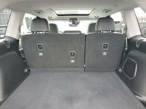 Used 2023 Jeep Grand Cherokee 4WD 4xe image 28