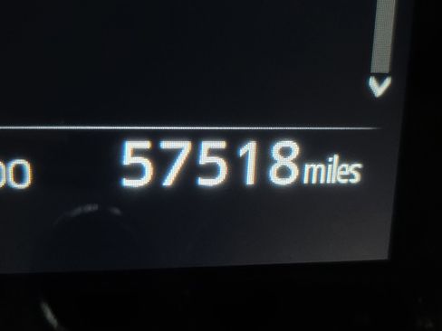 Used 2024 Toyota Camry SE image 18