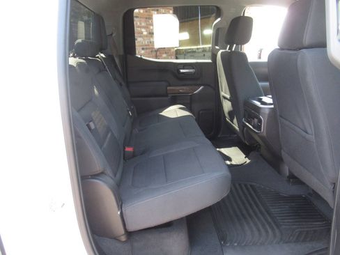 Used 2020 GMC Sierra 1500 Elevation w/ Elevation Value Package AWD/4WD image 9
