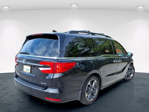 Used 2023 Honda Odyssey Elite image 8