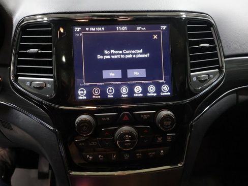 Certified 2021 Jeep Grand Cherokee Limited w/ Luxury Group II image 30