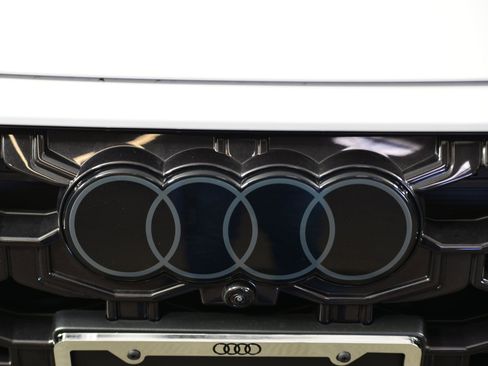 New 2026 Audi Q3 quattro 2.0T AWD/4WD image 18